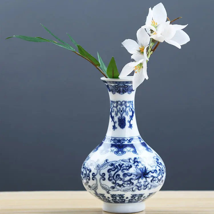BlueBloom Porcelain Vase Teemdrop